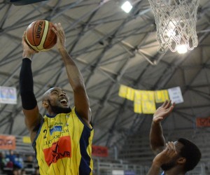 rimbalzo simmons givova scafati