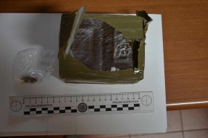 Panetti di droga sequestrati 2