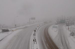 Maltempo, autostrada A1 Firenze Nord- Roncobilaccio bloccata per neve