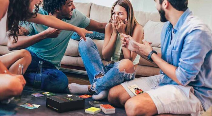 Family Challenge - Gioco Di Carte In Francese Per Famiglie, 180 Domande E Sfide, Bambini E Adulti Dagli 8 Anni, Edizione Osmooz