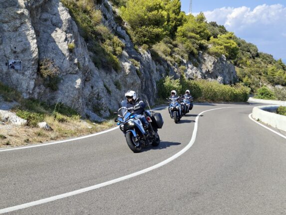 polizia stradale moto maiori